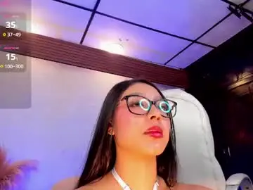 Chaturbate Best live sex cam show of sophiajones_1