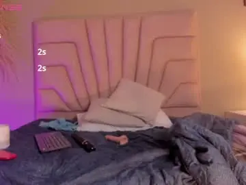Chaturbate Watch Live Sex Cams of evaa_mills