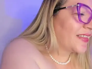 Chaturbate Live Sex Cam of naty__mature_