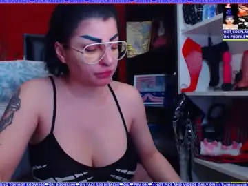Chaturbate Watch Live Sex Cams of cuminmenowbby