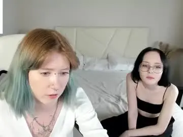 Chaturbate Sex Chat of elira_vane