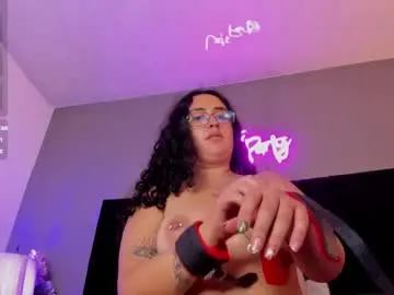 Chaturbate Sex Chat of isaxcurves