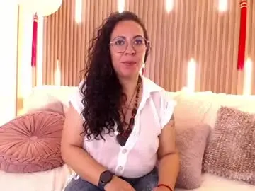 Chaturbate Best live sex cam show of velvet_curly