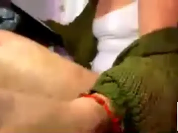 Chaturbate Sex Cam of petitecurlybrunette