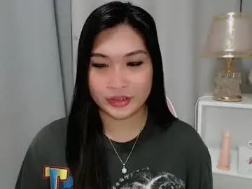 Chaturbate Live Sex Cam of claire_wntr