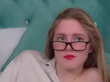 Chaturbate Nude Webcam of lexireadway