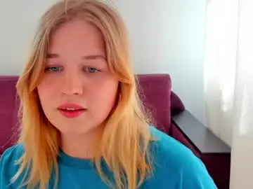 Chaturbate Best live sex cam show of alicepopsy