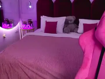 Chaturbate Free Porn Cam of charlotteatwood