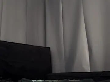 Chaturbate Live Sex Cam of quantum_heart