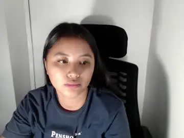 Chaturbate Best live sex cam show of lovely_kiara16