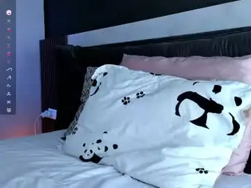 Chaturbate Best live sex cam show of ellamilano