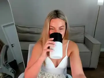Chaturbate Live Sex Cam of jennifer_perezz