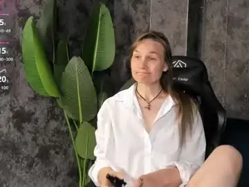 Chaturbate Live Sex Cam of lillian_white1