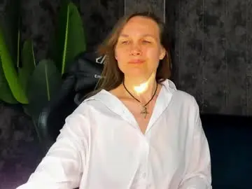 Chaturbate Free Live Porn of lillian_white1