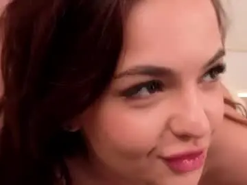 Chaturbate Sex Cam of bellaluve