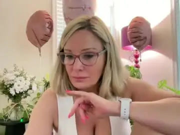 Chaturbate Adult Webcam of milf_goddess