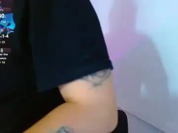 Chaturbate Live Sex Cam of martina_tay