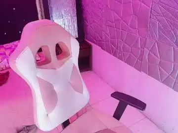 Chaturbate Free Porn Cam of curvycandy_