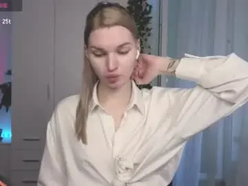 Chaturbate Live Sex Cam of lookluna