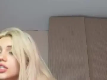 Chaturbate Live Sex of milabunny_