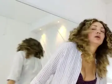 Chaturbate Best live sex cam show of juliabadlee