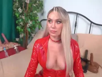 Chaturbate Watch Live Sex Cams of isadoradunkan