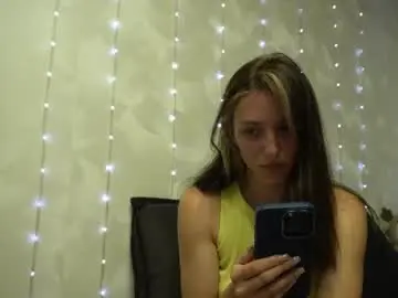 Chaturbate Live Sex Cam of your_little_flexible_girl