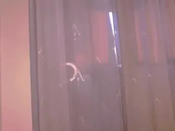 Chaturbate Live Sex Cam of mikaylaraven