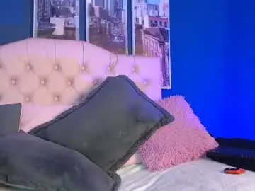 Chaturbate Live Sex of bella_lr