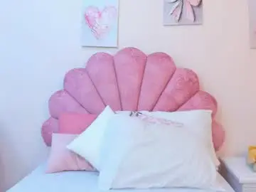 Chaturbate Live Sex Cam of mila_adamss