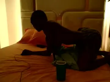 Chaturbate Adult Webcam of melaninqueen02