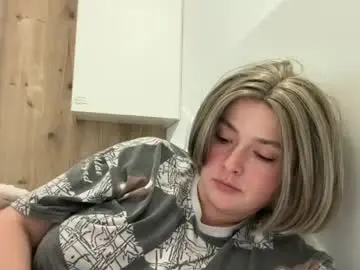 Chaturbate Watch Live Sex Cams of emily_morning_dew