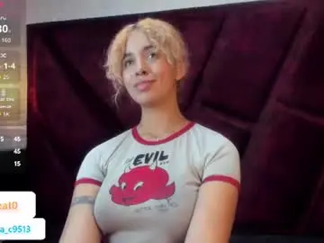 Chaturbate Live Sex Cam of catalina_clark