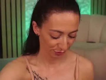 Chaturbate Free Porn Cam of isrubyfever