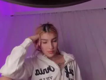 Chaturbate Nude Webcam of sweet_skiinny