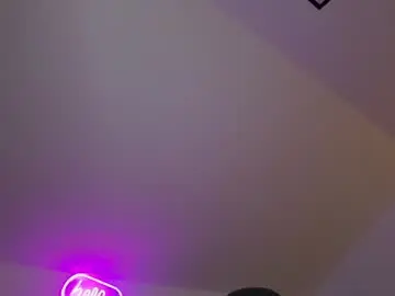 Chaturbate Live Sex Cam of allayah