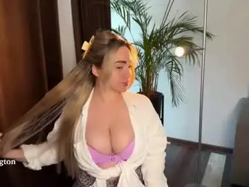 Chaturbate Nude Webcam of tatti_1
