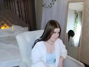Chaturbate Live Sex Cam of _nikol_cute_