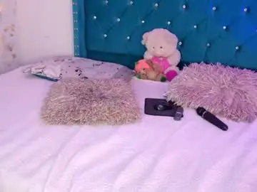 Chaturbate Watch Live Sex Cams of lilly_peach22