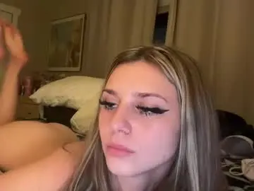 Chaturbate Live Porn of brieaviolet