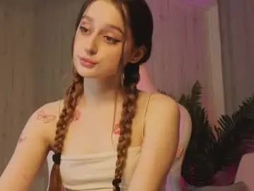 Chaturbate Best live sex cam show of nikkihayes