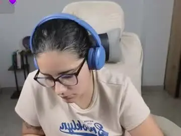 Chaturbate Live Porn of moonwoman_