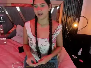 Chaturbate Live Sex Cam of shanel_elyse