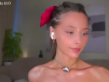 Chaturbate Nude Webcam of falinecrosthwaite