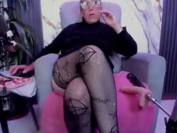 Chaturbate Live Sex of milf_sikiu