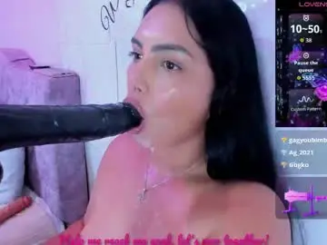 Chaturbate Adult Video Chat of evelinn_belen