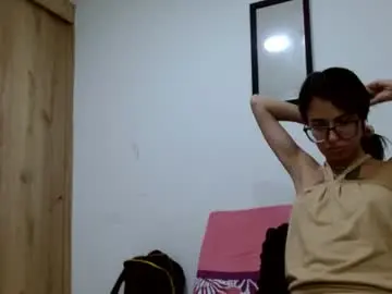 Chaturbate Sex Chat of emily_loperaa