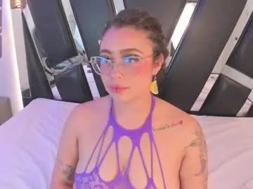 Chaturbate Sex Chat of antonellepiercee