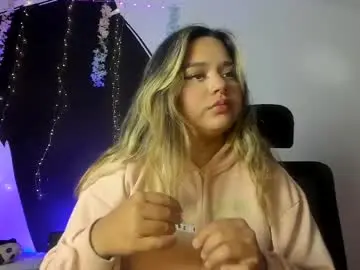 Chaturbate Live Sex Cam of pucaa_