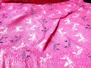 Chaturbate Live Sex Cam of marellasexhot20